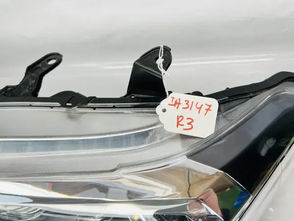 TABS 2016 2017 2018 2019 2020 2021 2022 TOYOTA TACOMA HALOGEN LEFT OEM HEADLIGHT - Image 8