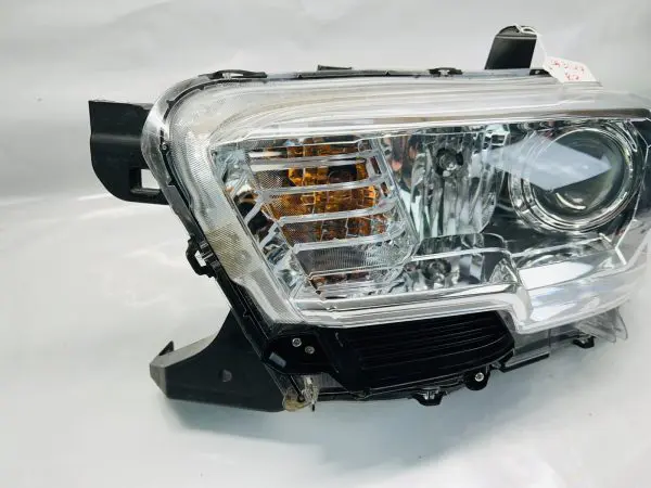 TABS 2016 2017 2018 2019 2020 2021 2022 TOYOTA TACOMA HALOGEN LEFT OEM HEADLIGHT - Image 12