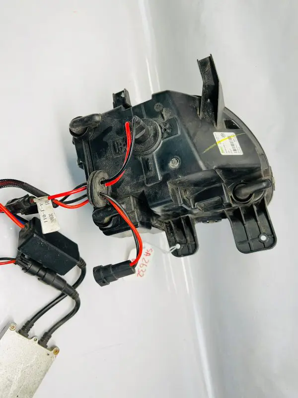 5K0941700C 2010 2011 2012 2013 2014 VW GTI XENON HID FRONT RIGHT OEM FOG LIGHT - Image 13
