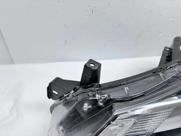 2021 2022 2023 NISSAN KICKS HALOGEN FRONT LEFT OEM HEADLIGHT 26010-5R00A - Image 4