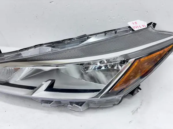 2021 2022 2023 NISSAN KICKS HALOGEN FRONT LEFT OEM HEADLIGHT 26010-5R00A - Image 8