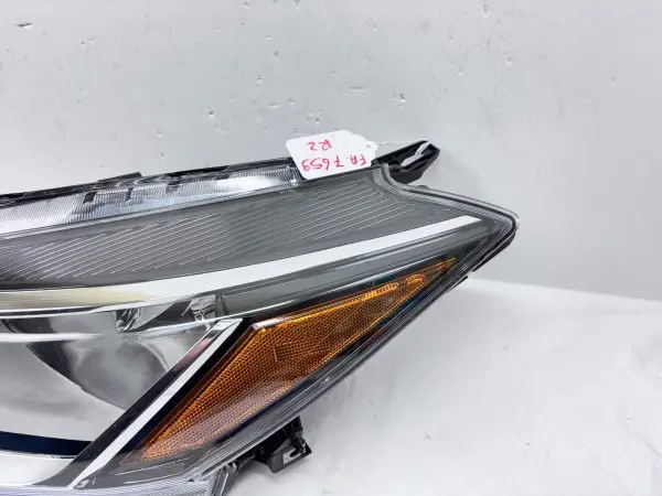 2021 2022 2023 NISSAN KICKS HALOGEN FRONT LEFT OEM HEADLIGHT 26010-5R00A - Image 10