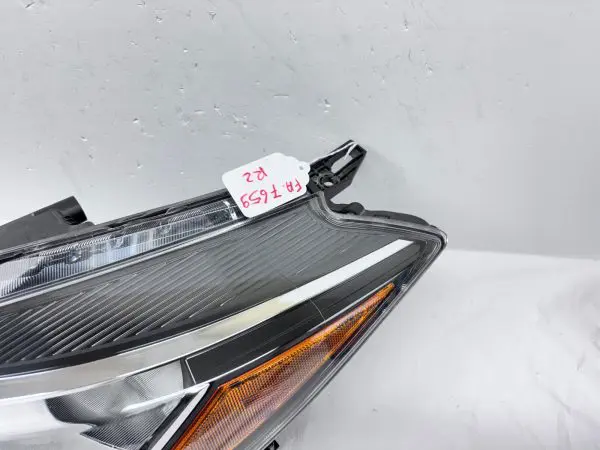 2021 2022 2023 NISSAN KICKS HALOGEN FRONT LEFT OEM HEADLIGHT 26010-5R00A - Image 11