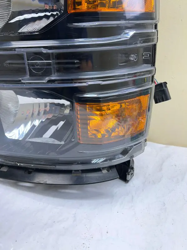 23380552 2014 2015 CHEVY SILVERADO 1500 HALOGEN FRONT LEFT OEM HEADLIGHT - Image 6