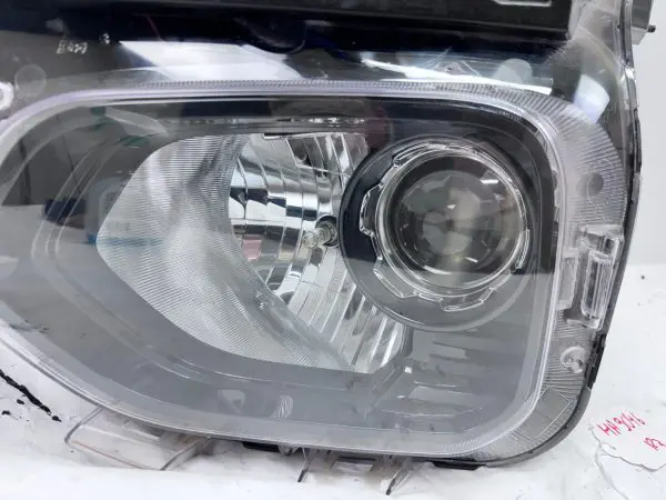 42827953  2021 2022 2023 CHEVY TRAIL BLAZER HALOGEN FRONT LEFT OEM HEADLIGHT - Image 9