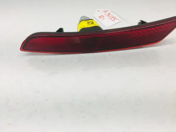 23126885 2016 2017 2018-2021 2022 2023 CHEVY CAMARO REAR LEFT OEM SIDE MARKER - Image 2