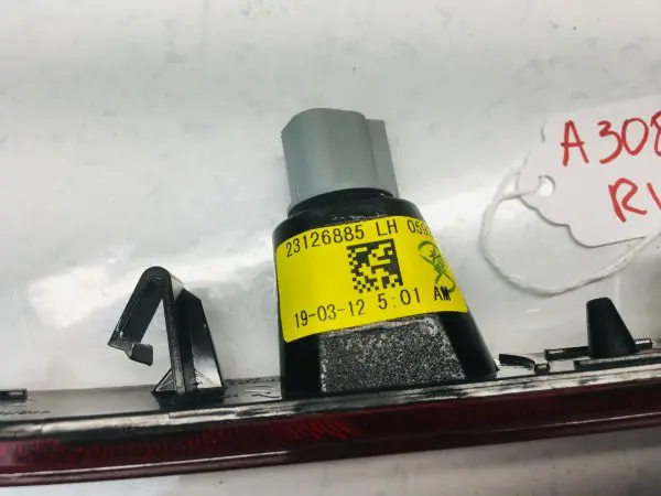 23126885 2016 2017 2018-2021 2022 2023 CHEVY CAMARO REAR LEFT OEM SIDE MARKER - Image 7