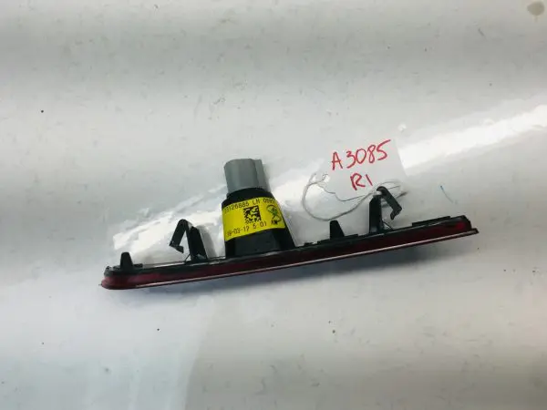 23126885 2016 2017 2018-2021 2022 2023 CHEVY CAMARO REAR LEFT OEM SIDE MARKER - Image 8