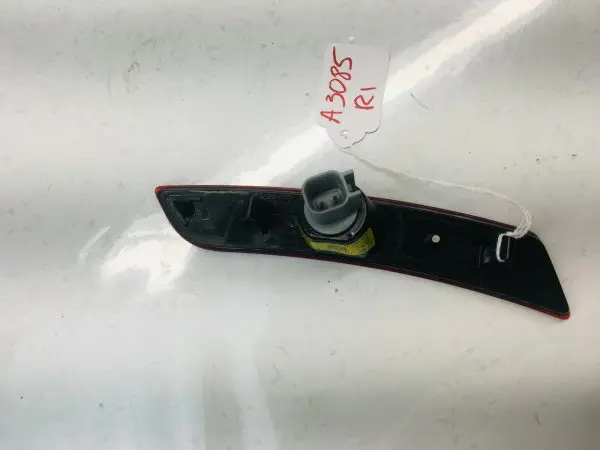23126885 2016 2017 2018-2021 2022 2023 CHEVY CAMARO REAR LEFT OEM SIDE MARKER - Image 9