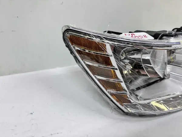 MINT 2009-2014 2015 2016 2017 2018 2019 2020 dodge journey front right headlight - Image 7