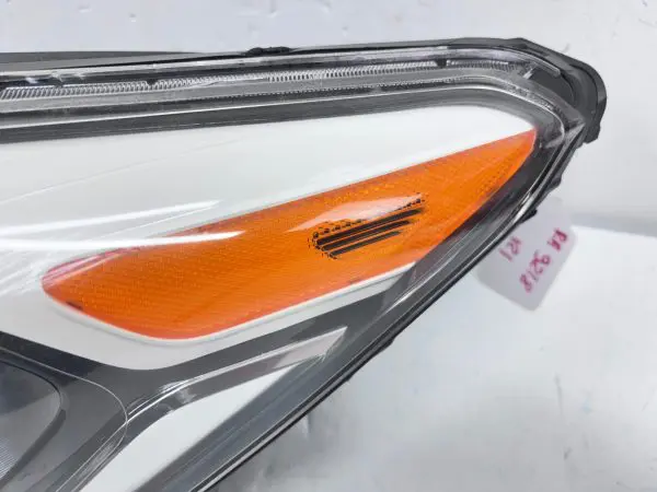 2014 2015 2016 2017 2018 2019 KIA SOUL HALOGEN FRONT LEFT OEM HEADLIGHT - Image 6