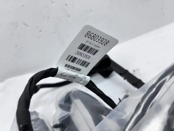 OEM 2024 SIERRA 2500 3500 SILVERADO 2500 3500 REAR TAIL GATE HARNESS 86803928 - Image 2