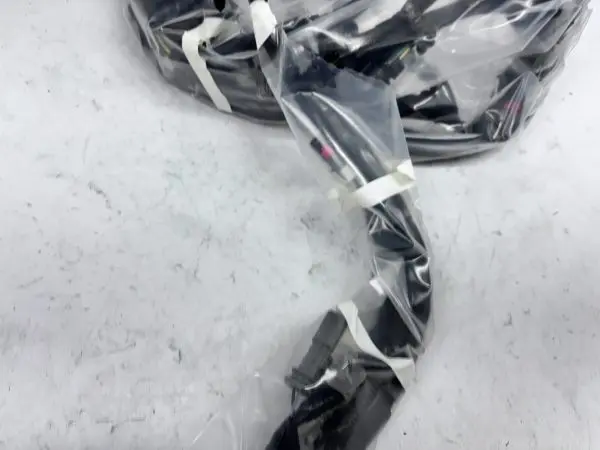 OEM 2024 SIERRA 2500 3500 SILVERADO 2500 3500 REAR TAIL GATE HARNESS 86803928 - Image 3
