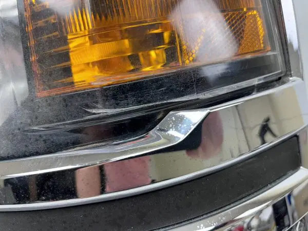 23172782 2014 2015 CHEVY SILVERADO 1500 HALOGEN FRONT LEFT OEM HEADLIGHT DAMAGED - Image 12