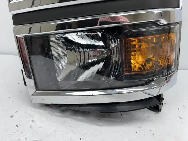 23172782 2014 2015 CHEVY SILVERADO 1500 HALOGEN FRONT LEFT OEM HEADLIGHT DAMAGED - Image 16