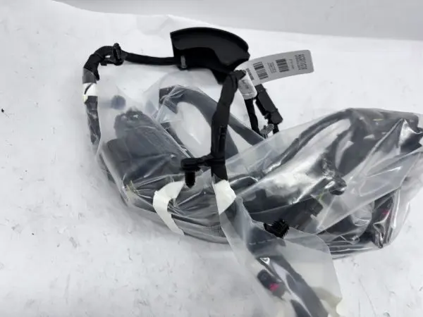 OEM 2024 SIERRA 2500 3500 SILVERADO 2500 3500 REAR TAIL GATE HARNESS 86803928 - Image 4