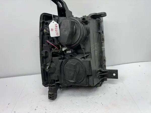 23172782 2014 2015 CHEVY SILVERADO 1500 HALOGEN FRONT LEFT OEM HEADLIGHT DAMAGED - Image 19