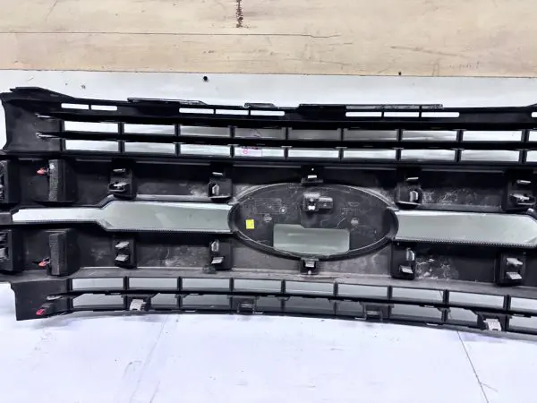 2017 2018 2019 FORD SUPER DUTY F250 F350 LARIAT CHROME FRONT OEM GRILLE GENUINE - Image 15