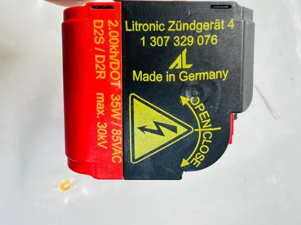 1307329076 GENUINE XENON HID BULB IGNITER BALLAST BULB  VW JETTA GLI GTI BMW - Image 10