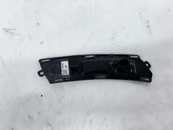 OEM 2020 2021 2022 2023 LAND ROVER DEFENDER REAR LEFT LED SIDE MARKER lr135948 - Image 9