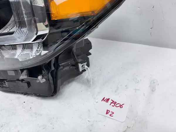 2020 2021 2022 2023 TOYOTA TACOMA FULL LED FRONT LEFT OEM HEADLIGHT  ROKEN TABS - Image 5