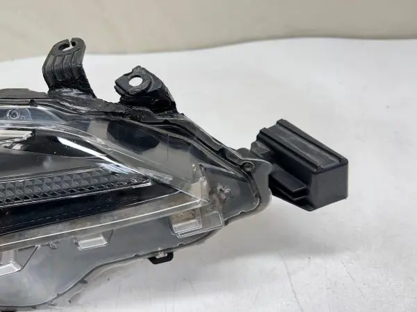 ⭐️ALL TABS 2017 2018 2019 TOYOTA COROLLA LED  FRONT RIGHT OEM HEADLIGHT - Image 3