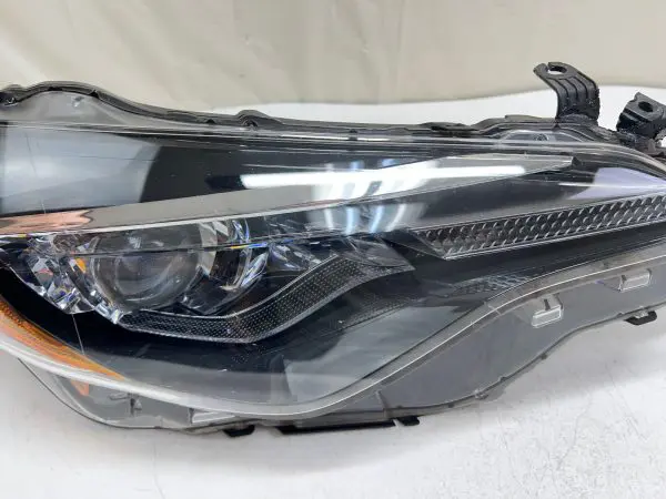 ⭐️ALL TABS 2017 2018 2019 TOYOTA COROLLA LED  FRONT RIGHT OEM HEADLIGHT - Image 5