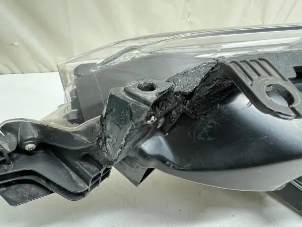 ⭐️ALL TABS 2017 2018 2019 TOYOTA COROLLA LED  FRONT RIGHT OEM HEADLIGHT - Image 13