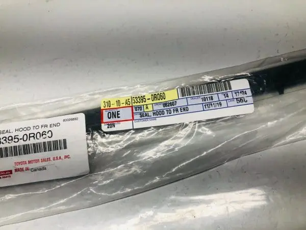 OEM 53395-0R060 2016 2017 2018 TOYOTA RAV4 FRONT BUMPER GRILLE SEAL GENUINE - Image 6