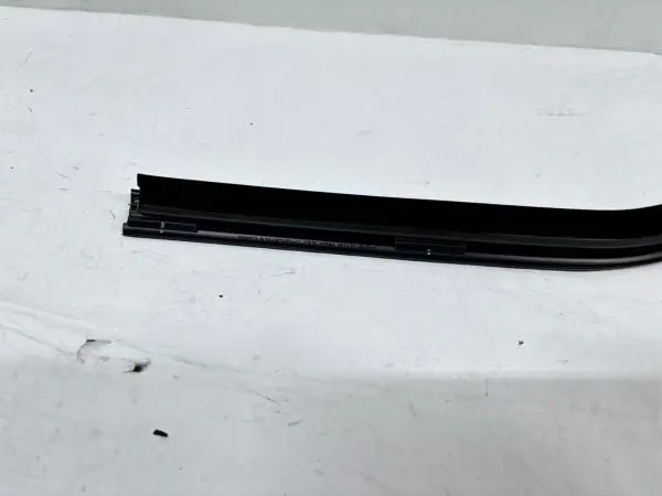 OEM 2004-2014 Ford F150 crew cab front right door belt molding 6l3z1821452a - Image 9