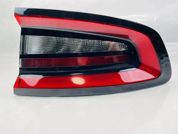 2015 2016 2017 2018 2019 2020 2021 2022 CHARGER LED REAR RIGHT TAIL LIGHT