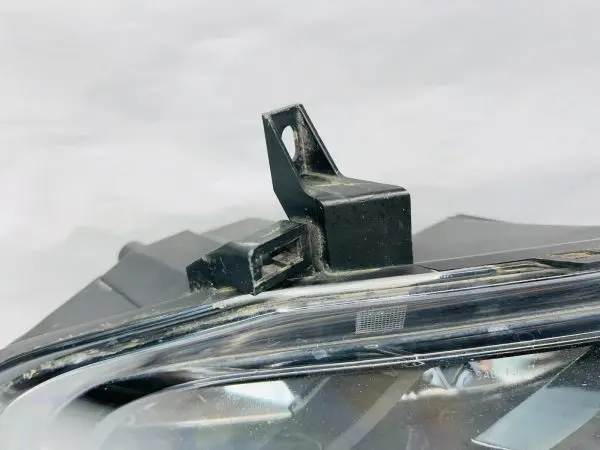 01219102 2016 2017 2018 2019 NISSAN MAXIMA FRONT RIGHT OEM FOG LIGHT HALOGEN - Image 5