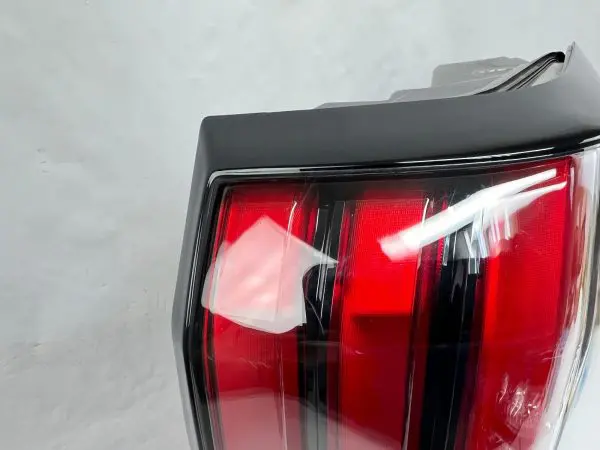 2022 2023 2024 toyota tundra led rear right oem tail light - Image 10