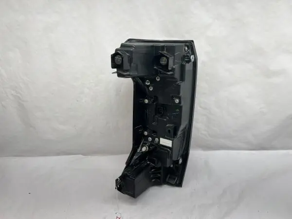 2022 2023 2024 toyota tundra led rear right oem tail light - Image 15
