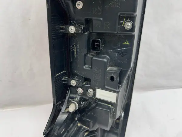 2022 2023 2024 toyota tundra led rear right oem tail light - Image 16