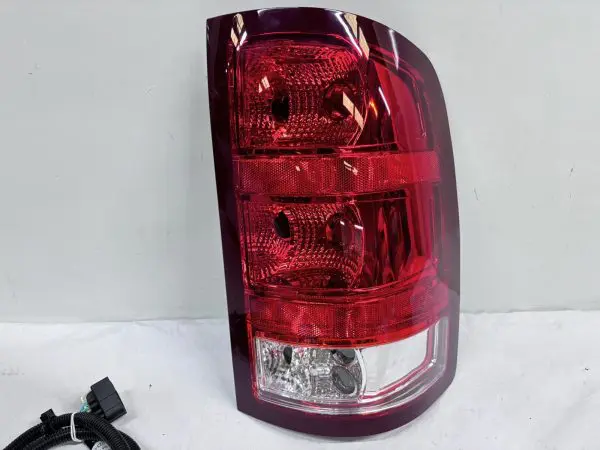 2007 2008 2009 2010 2011 2012 2013 2014 GMC SIERRA REAR RIGHT CAPA TAIL LIGHT