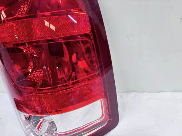 2007 2008 2009 2010 2011 2012 2013 2014 GMC SIERRA REAR RIGHT CAPA TAIL LIGHT - Image 5