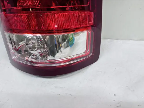2007 2008 2009 2010 2011 2012 2013 2014 GMC SIERRA REAR RIGHT CAPA TAIL LIGHT - Image 7