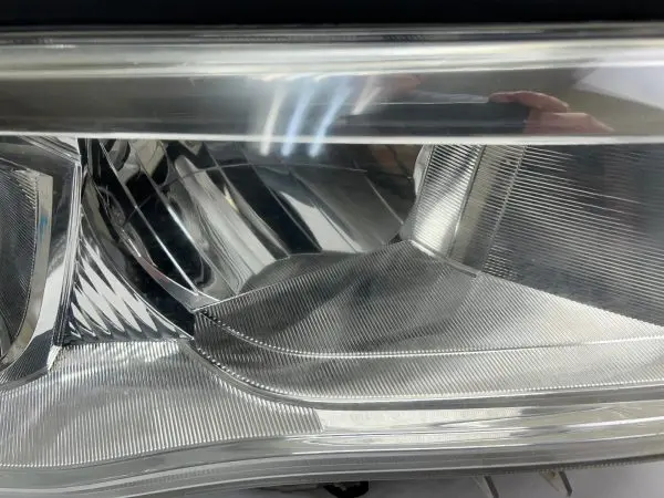 2014 2015 2016  TOYOTA HIGHLANDER HALOGEN FRONT RIGHT OEM HEADLIGHT - Image 5