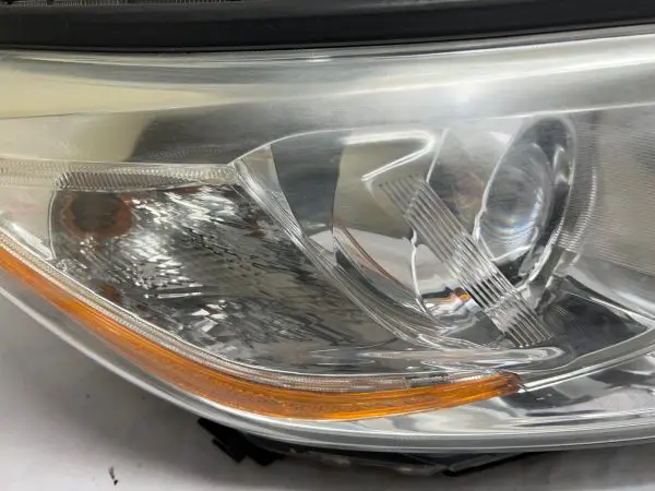 2014 2015 2016  TOYOTA HIGHLANDER HALOGEN FRONT RIGHT OEM HEADLIGHT - Image 8