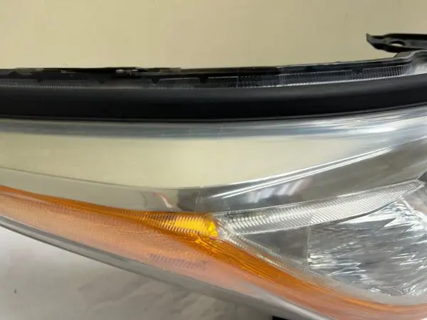 2014 2015 2016  TOYOTA HIGHLANDER HALOGEN FRONT RIGHT OEM HEADLIGHT - Image 11