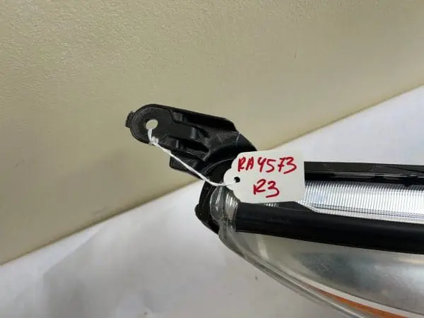 2018 2019 2020 2021 hyundai kona halogen front left oem headlight 92101-J9020 - Image 12