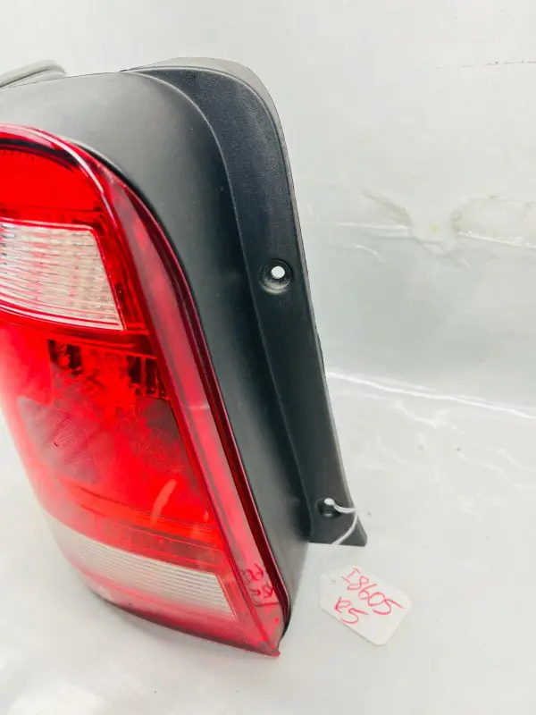 2008 2009 2010 2011 2012 FORD ESCAPE HALOGEN REAR LEFT OEM TAIL LIGHT - Image 3