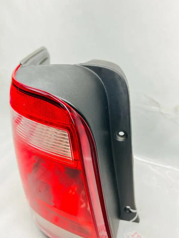 2008 2009 2010 2011 2012 FORD ESCAPE HALOGEN REAR LEFT OEM TAIL LIGHT - Image 4