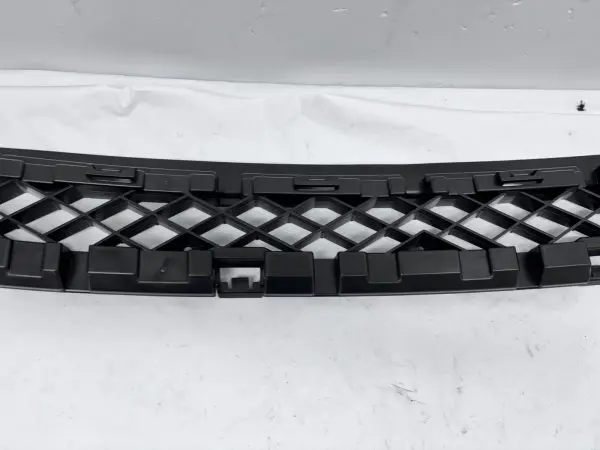 OEM 31407983 18 2019 2020 2021 2022 2023 VOLVO XC60 REAR IMPACT ABSORBER GRILLE - Image 5