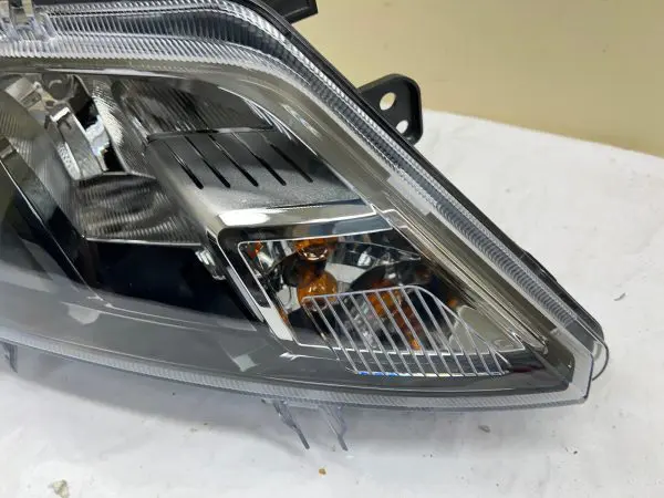 2010 2011 2012 FORD FUSION HALOGEN FRONT RIGHT CAPA HEADLIGHT - Image 4