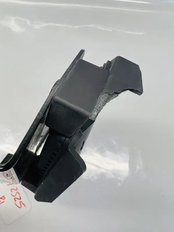 99140-S9000 2020 2021 2022 KIA TELLURIDE REAR LEFT OEM BLIND SPOT RADAR SENSOR - Image 8