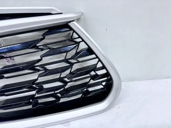 🎈NICE🎈 2020 2021 2022 2023 TOYOTA HIGHLANDER FRONT OEM GRILLE 53111OE250 - Image 3