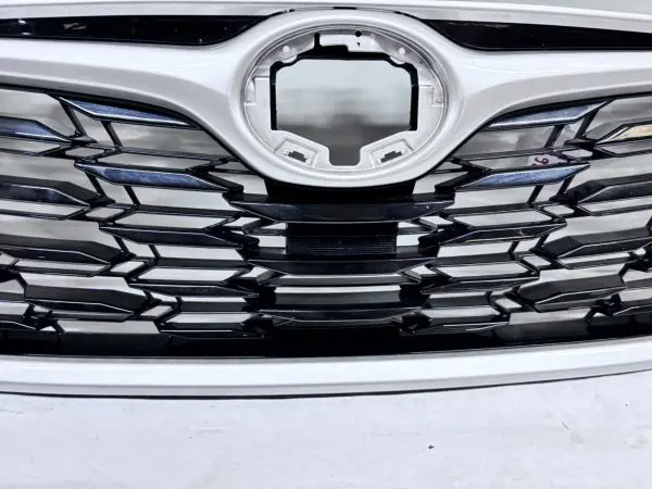 🎈NICE🎈 2020 2021 2022 2023 TOYOTA HIGHLANDER FRONT OEM GRILLE 53111OE250 - Image 8