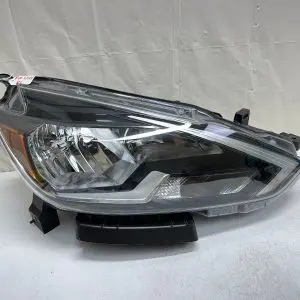 ALL TABS 2016 2017 2018 2019 NISSAN SENTRA HALOGEN FRONT RIGHT OEM HEADLIGHT